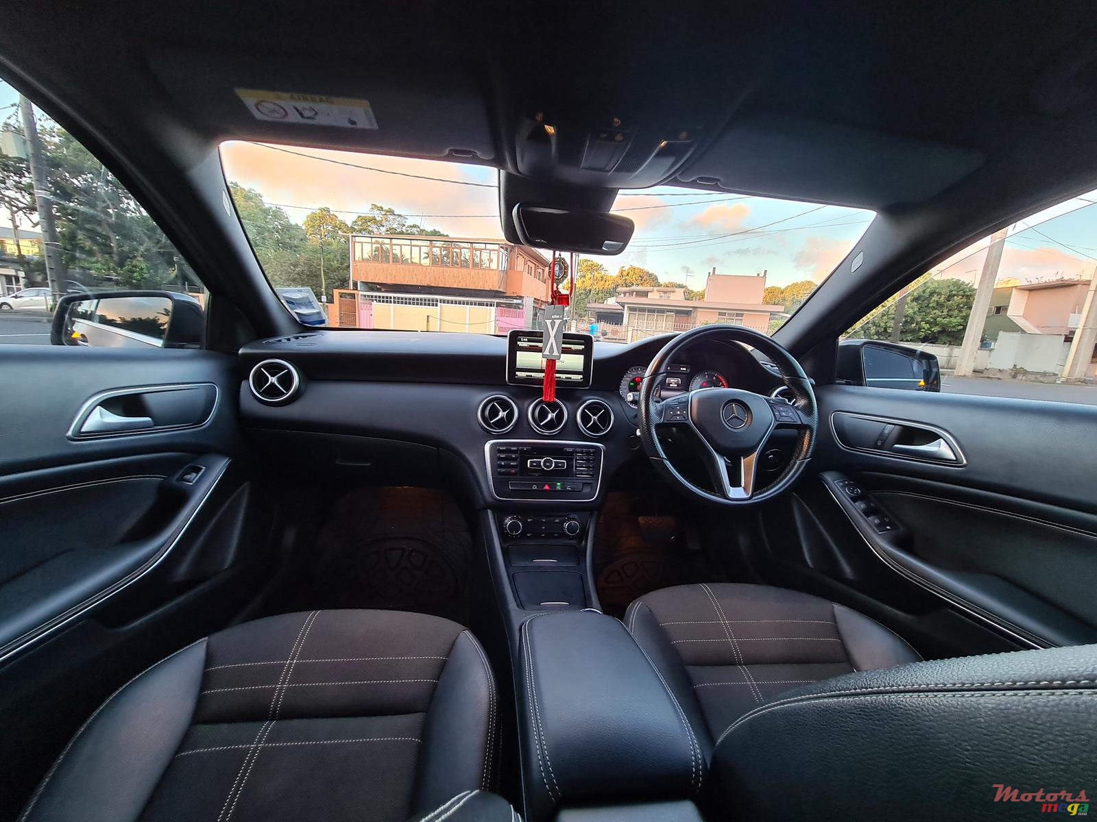 2015' Mercedes-Benz A 180 Automatic photo #7