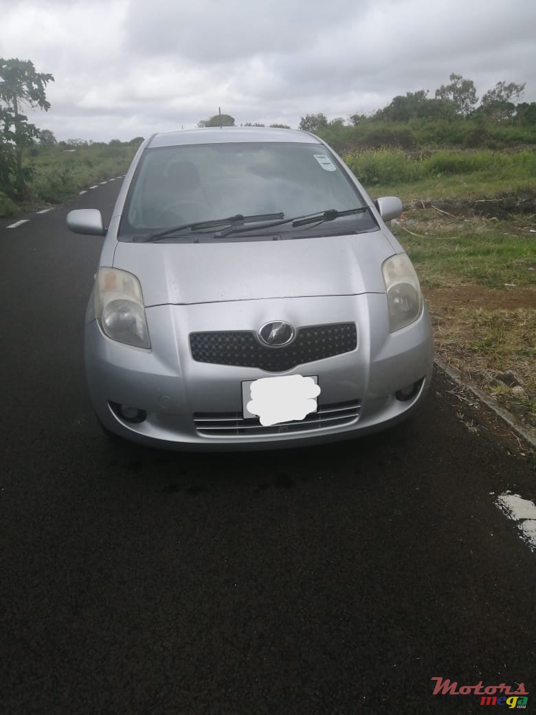 2007' Toyota Vitz Nil photo #4