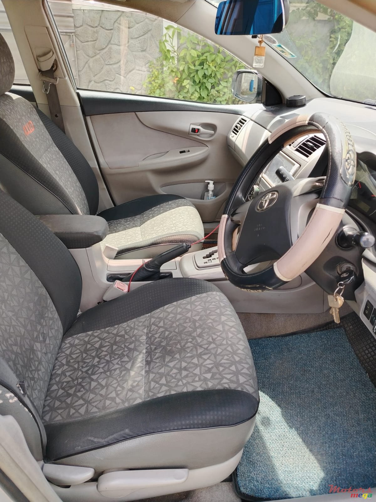 2010' Toyota Axio photo #1