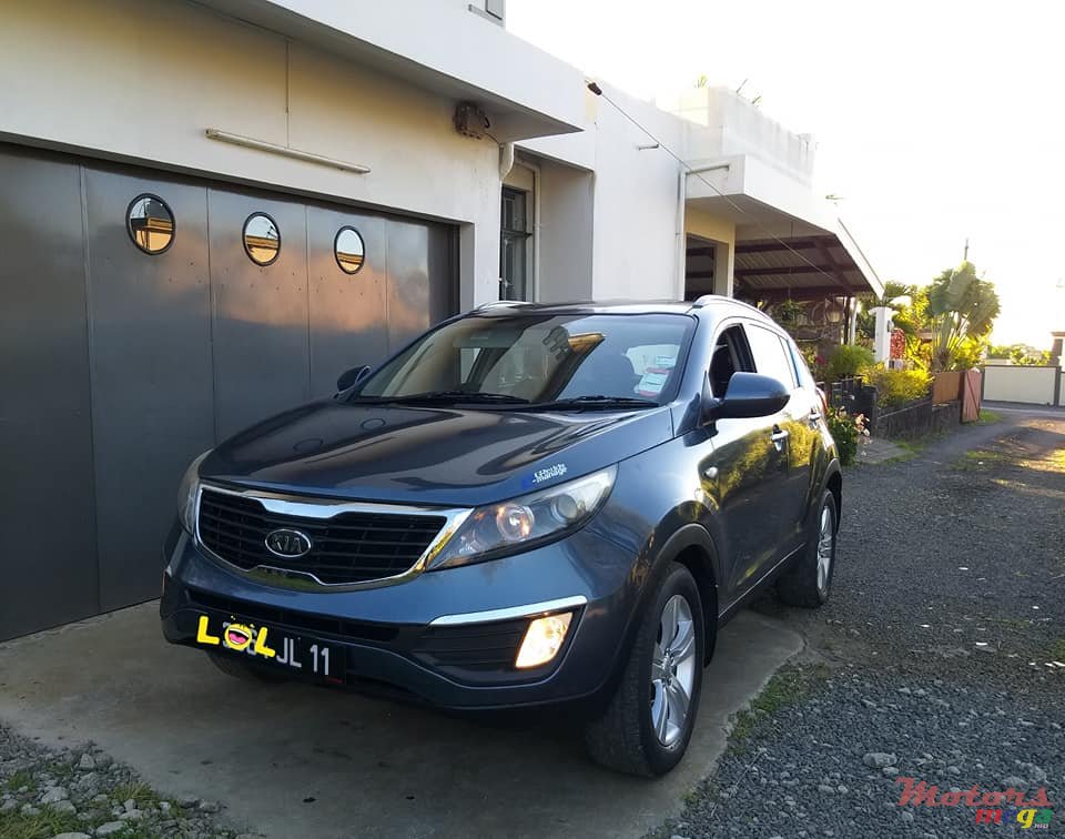 2011' Kia Sportage 2.0 AUTOMATIC photo #1