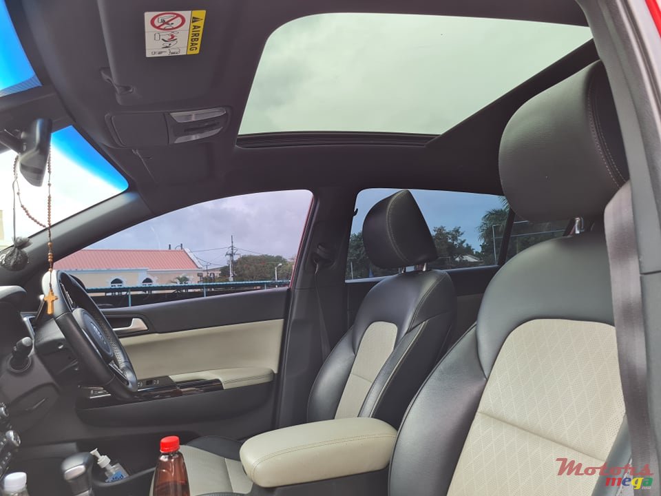 2019' Kia Sportage photo #3