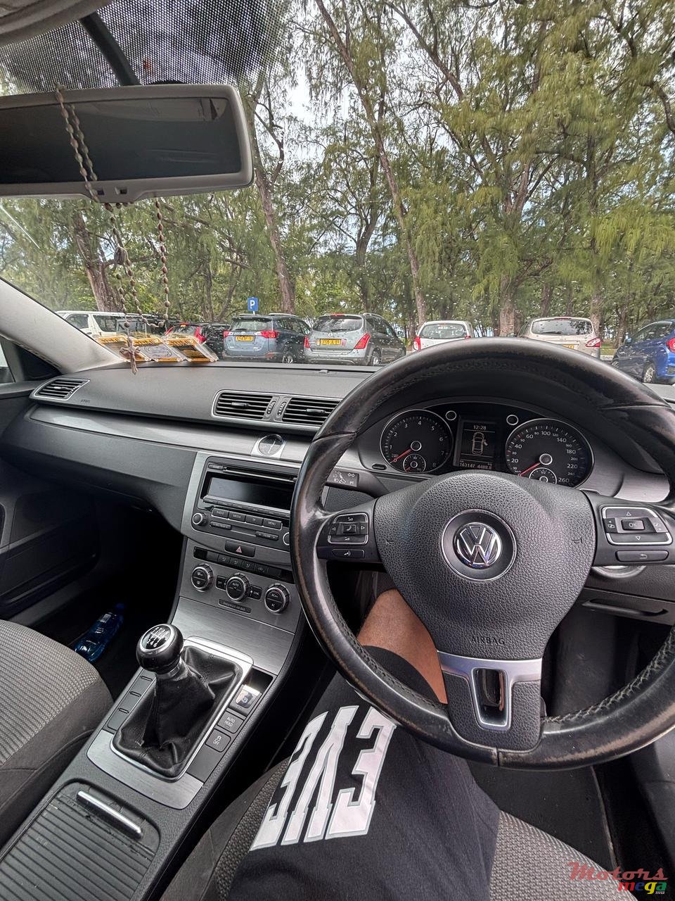 2014' Volkswagen Passat photo #6