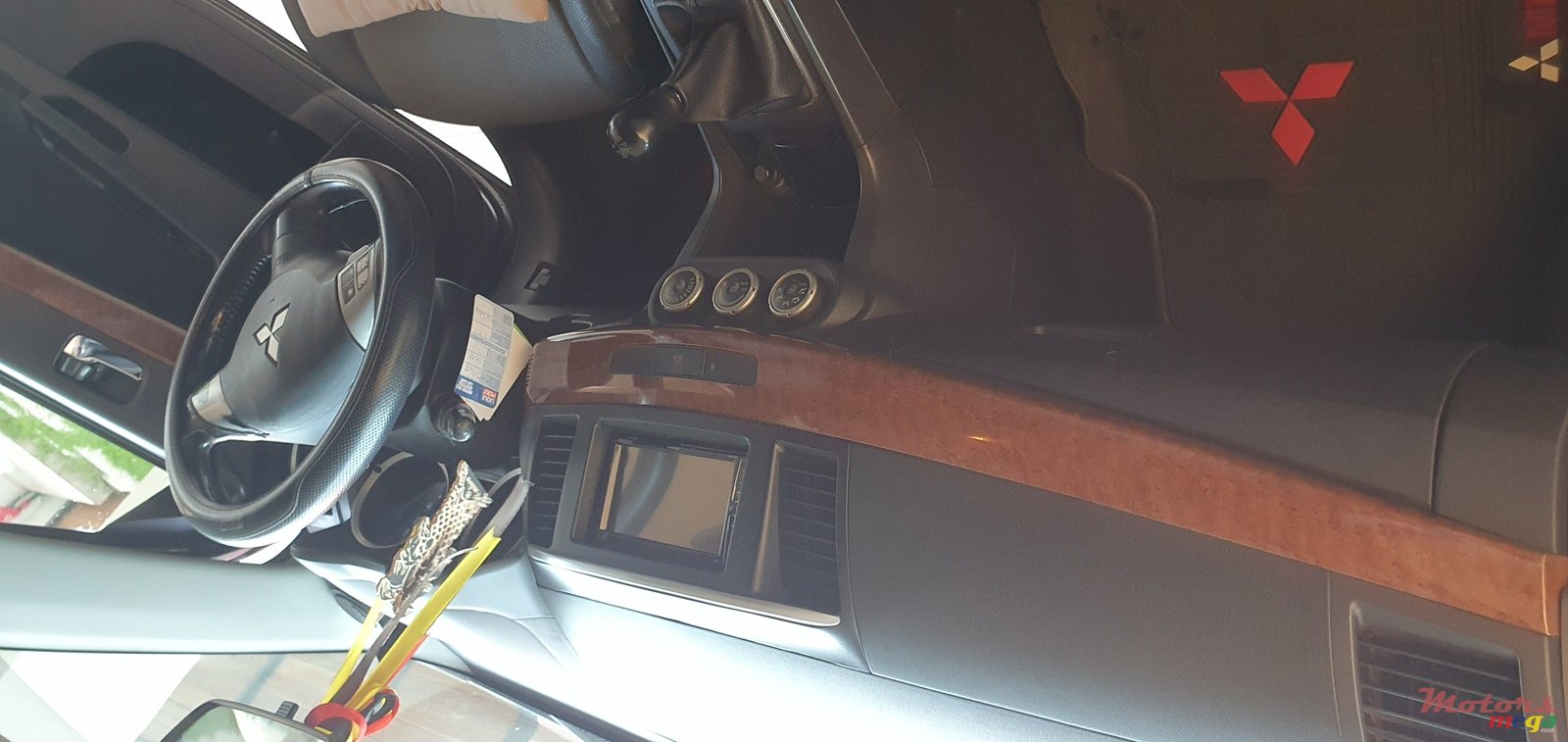 2008' Mitsubishi photo #4