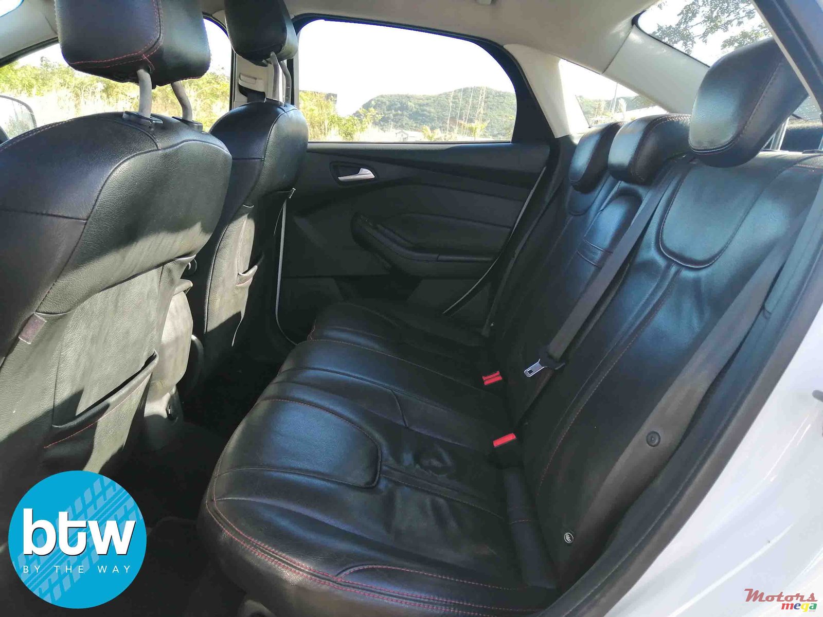 2015' Ford Focus photo #4