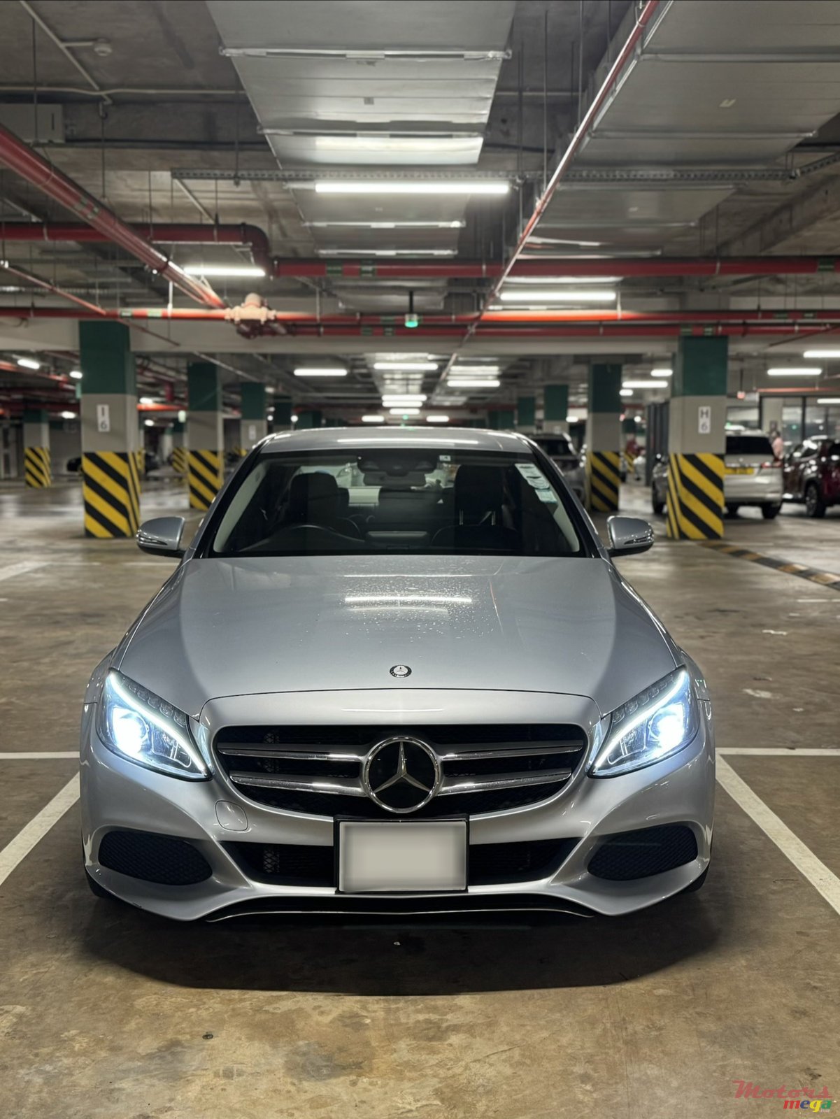 2017' Mercedes-Benz 180 Avant garde photo #1