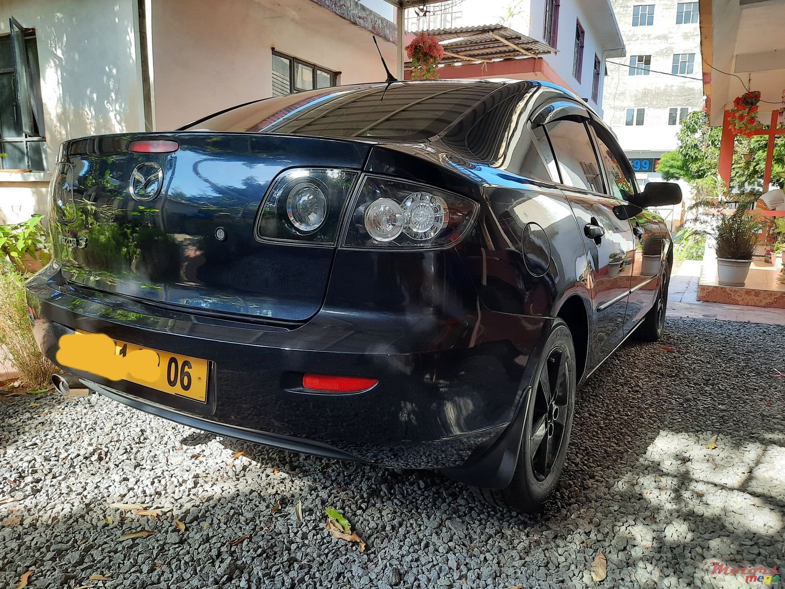 2006' Mazda 3 photo #1