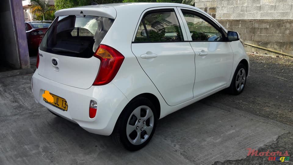 2013' Kia Picanto photo #3