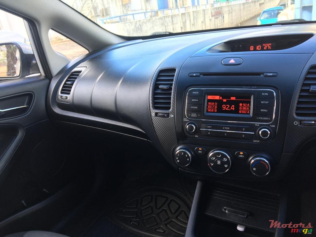 2013' Kia Cerato photo #5