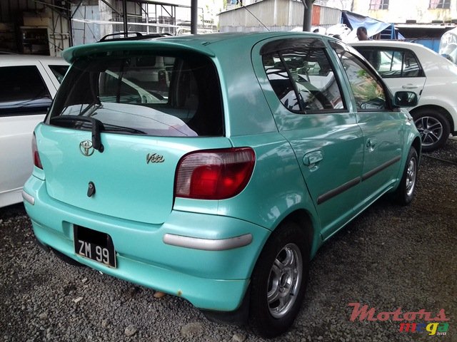 1999' Toyota Vitz photo #5