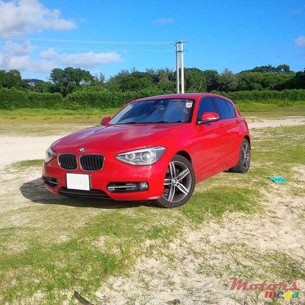 2012' BMW 120 photo #1