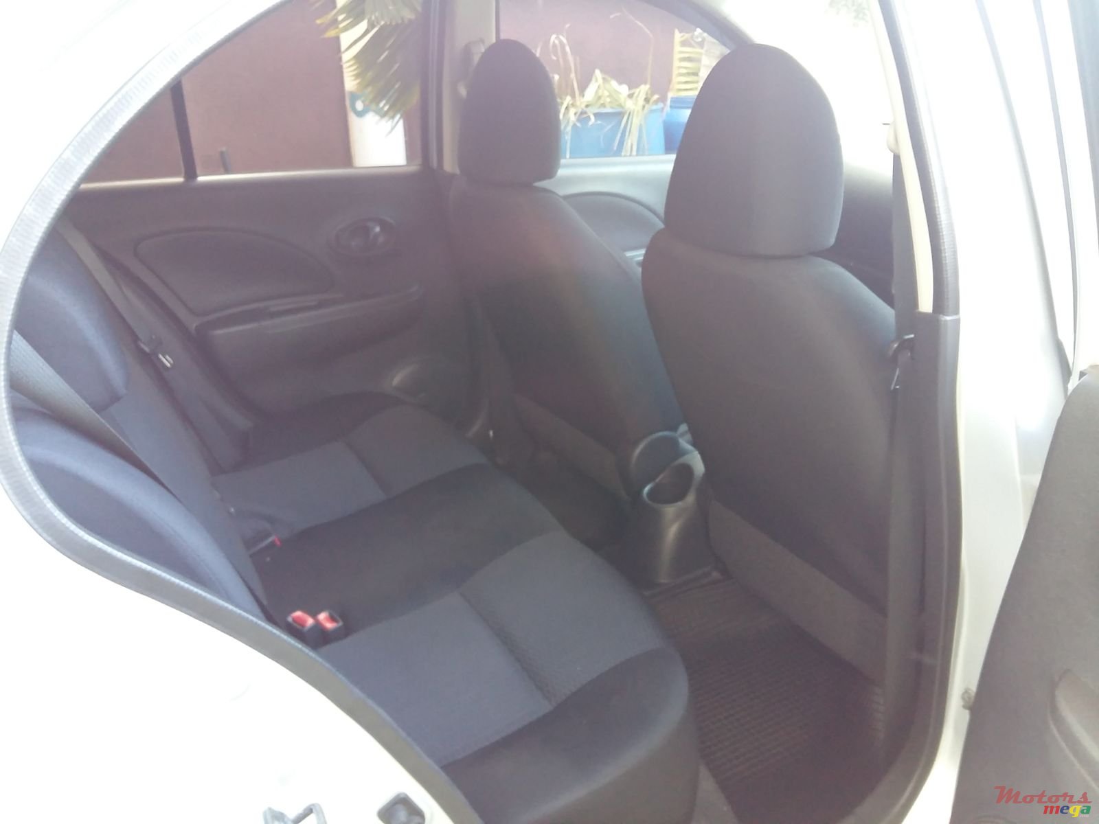 2011' Nissan March photo #7