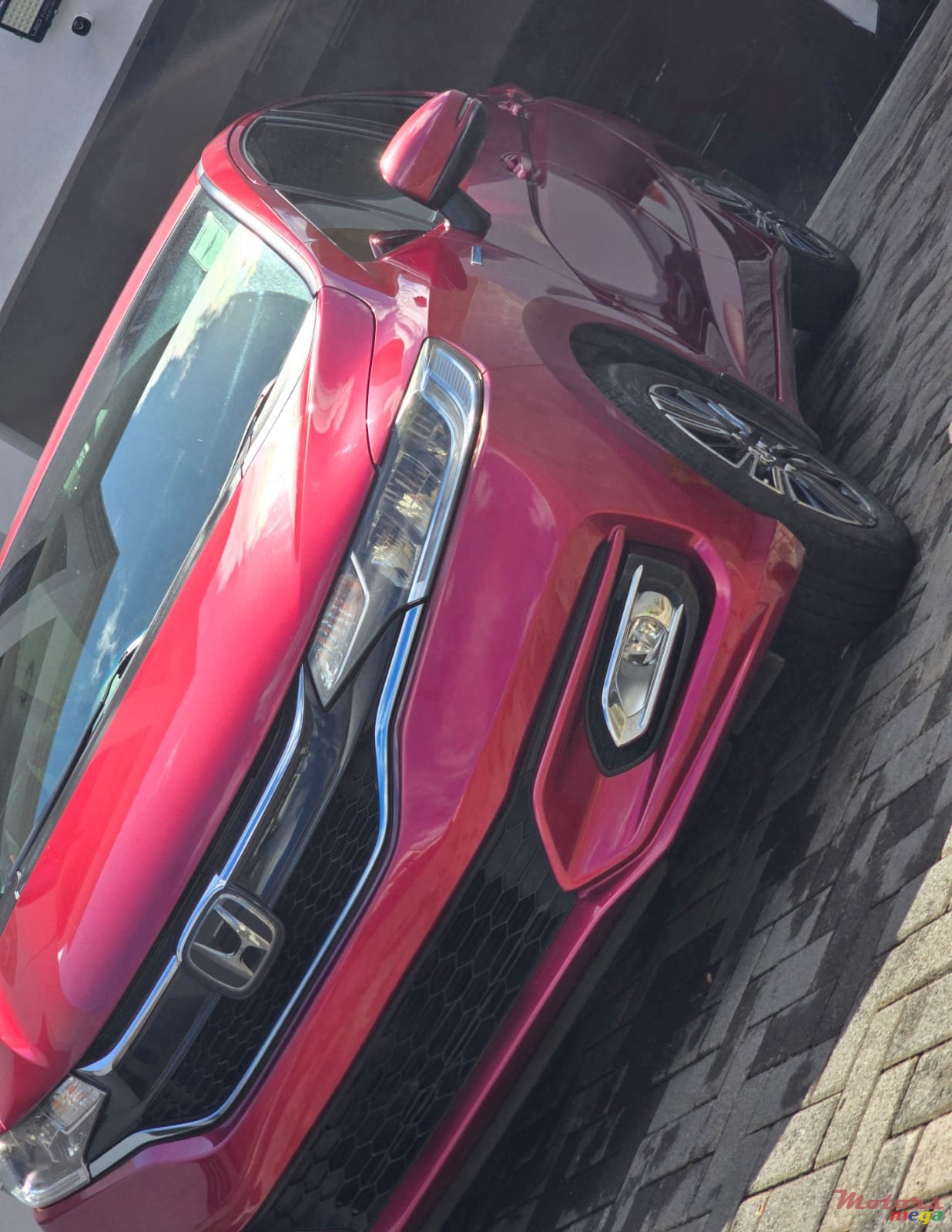 2018' Honda Fit Hybrid Ex- L Sensing photo #2