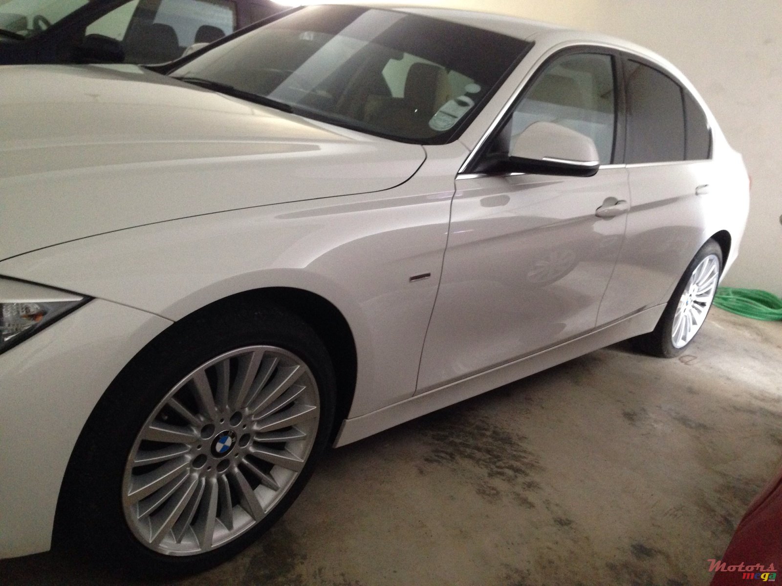 2012' BMW 320 None  photo #4