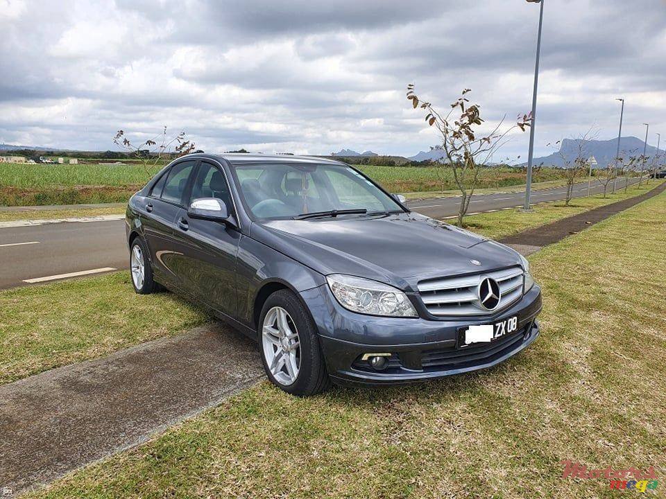 2008' Mercedes-Benz CL 180 photo #4