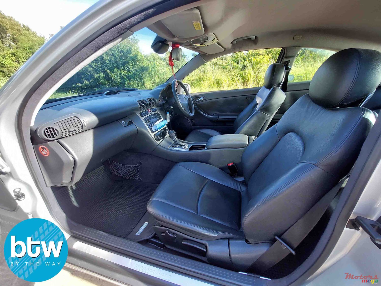 2009' Mercedes-Benz C 220 photo #4