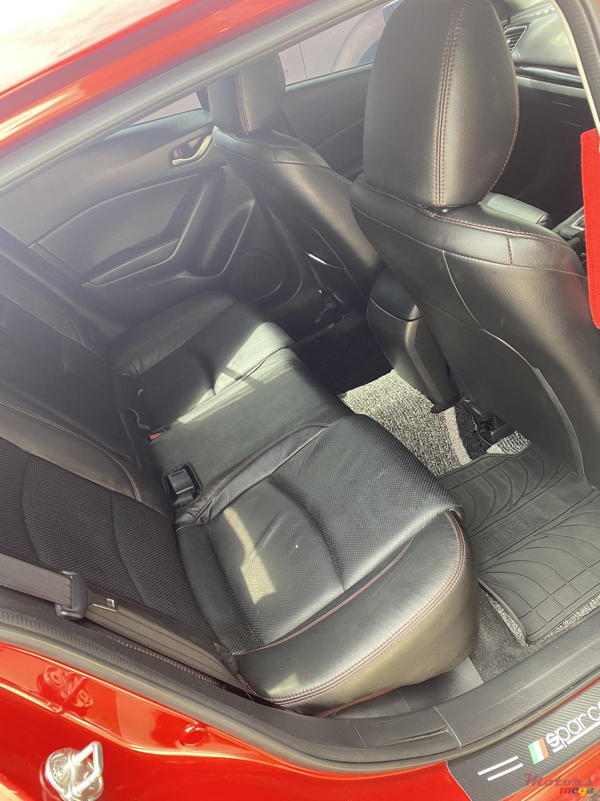 2016' Mazda 3 photo #5