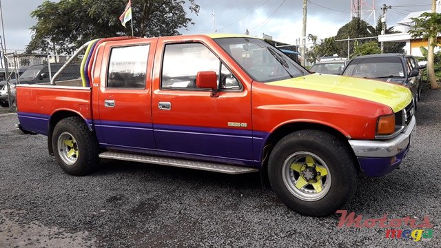 1990' Isuzu 4x4 photo #6