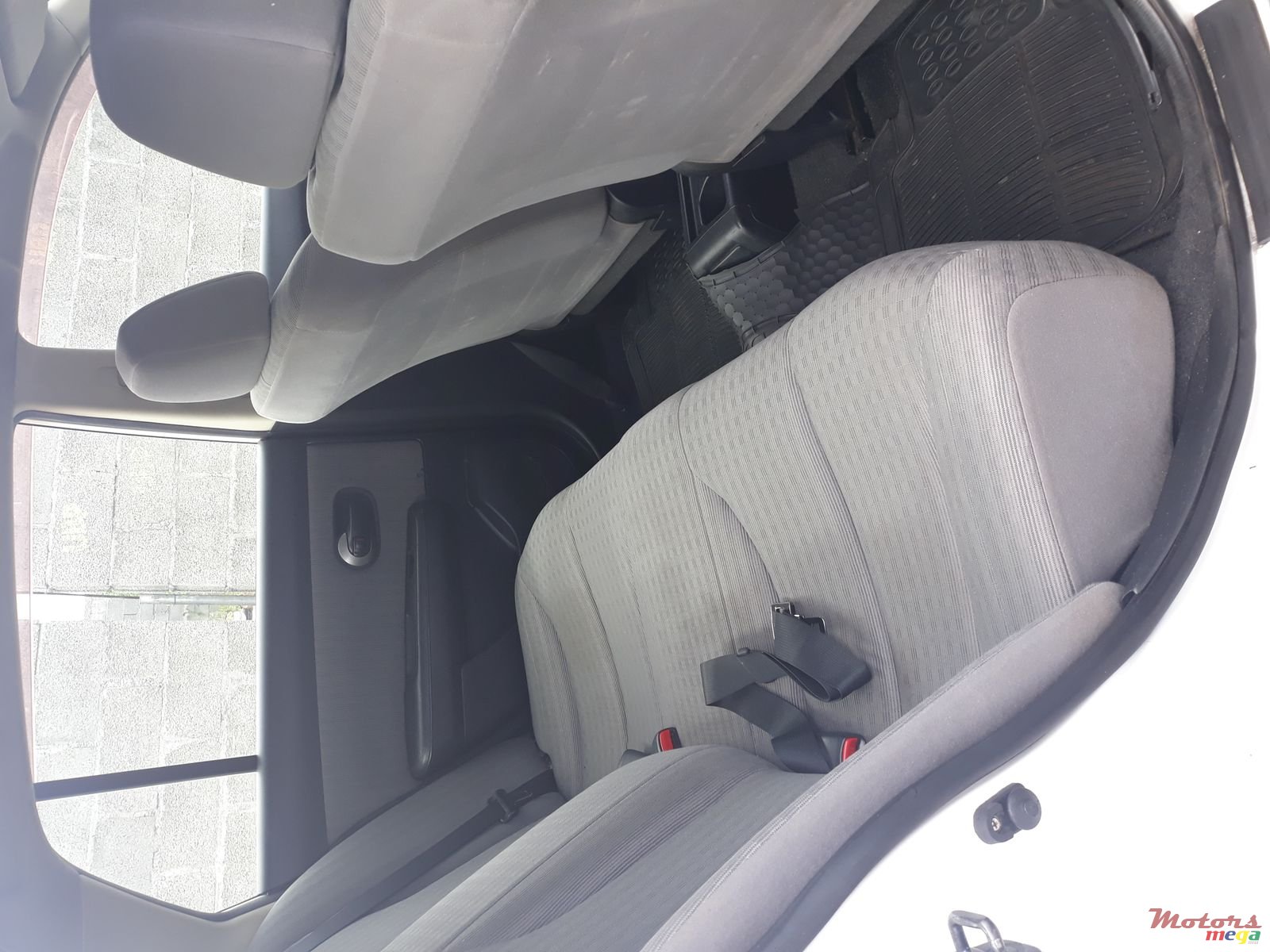 2007' Nissan Tiida photo #4