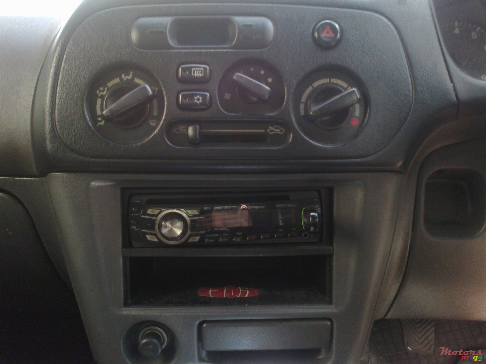 1999' Mitsubishi Lancer photo #4