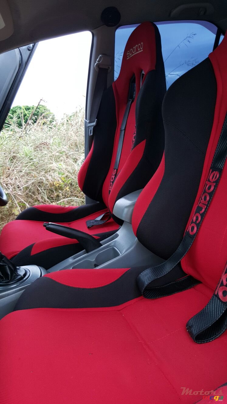 2005' Mitsubishi Lancer X Sportback Evolution photo #3