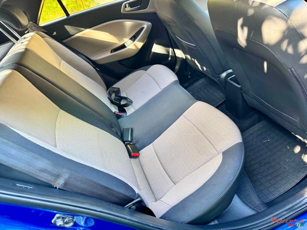 2015' Hyundai i20 photo #5