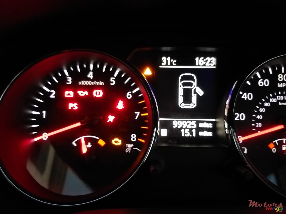 2012' Nissan Qashqai photo #6