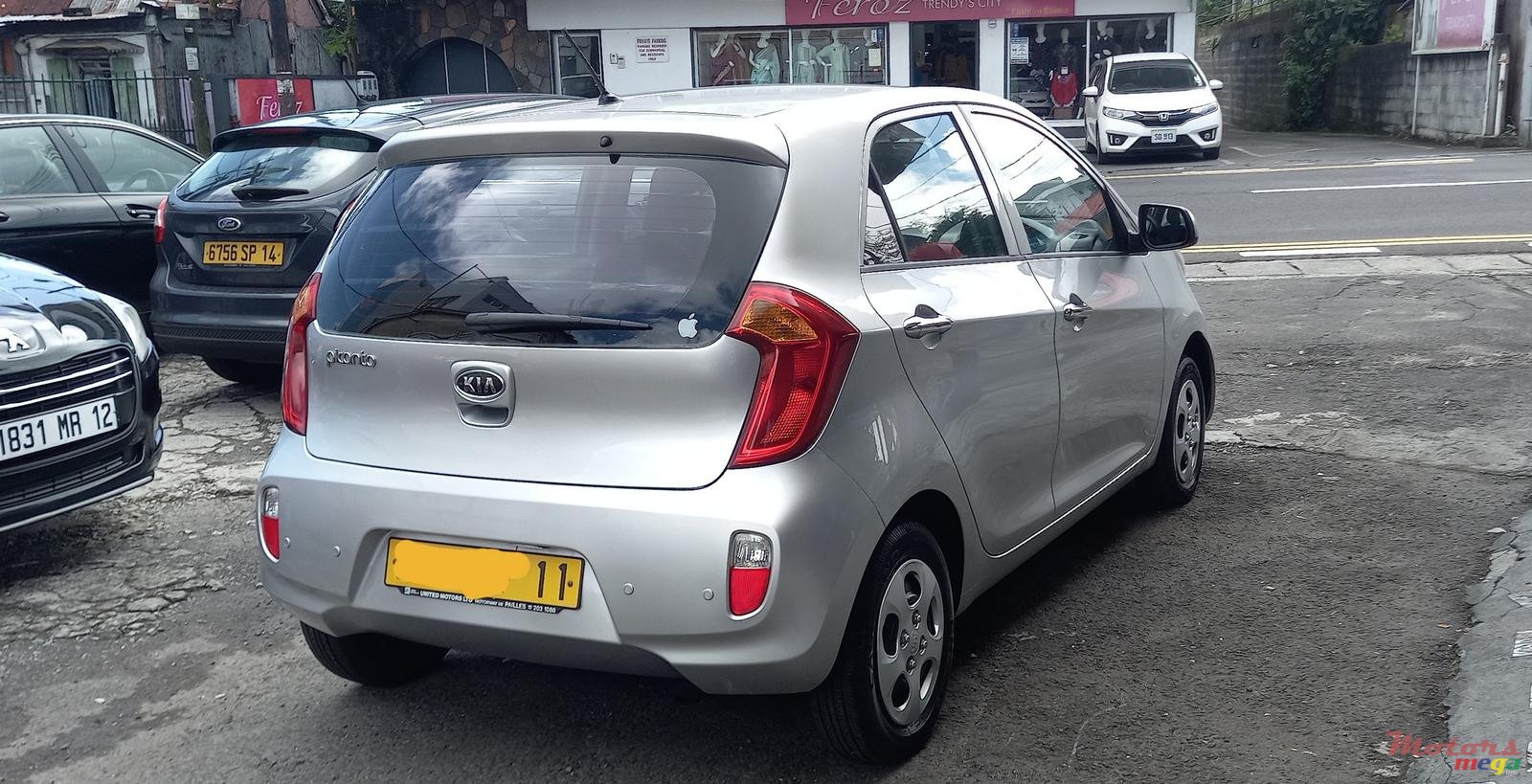 2011' Kia Picanto photo #3