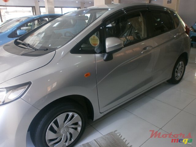 2013' Honda Fit photo #2