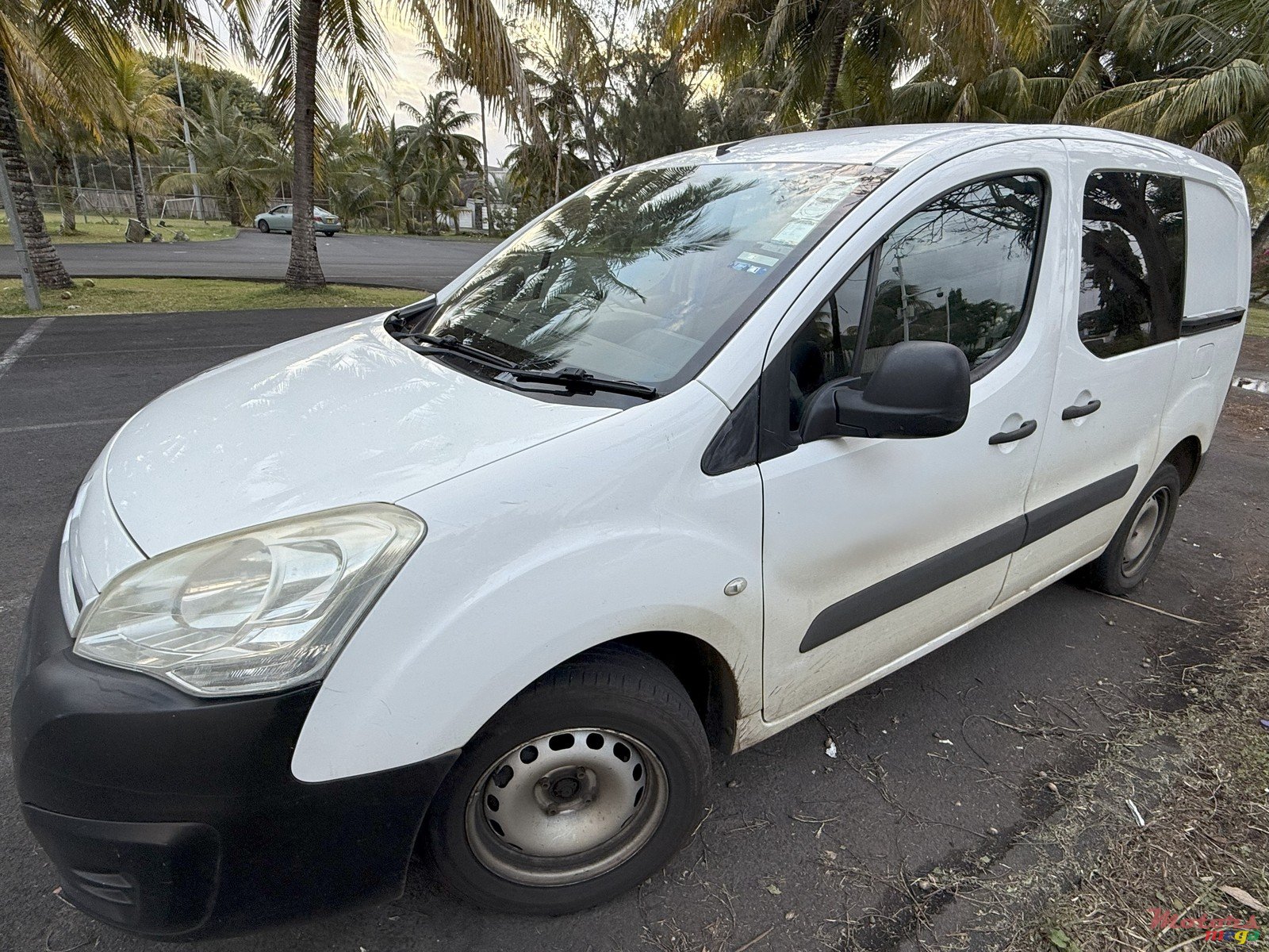 2017' Citroen Berlingo photo #2