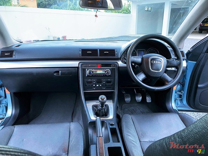 2007' Audi A4 Manual 1.6L photo #3