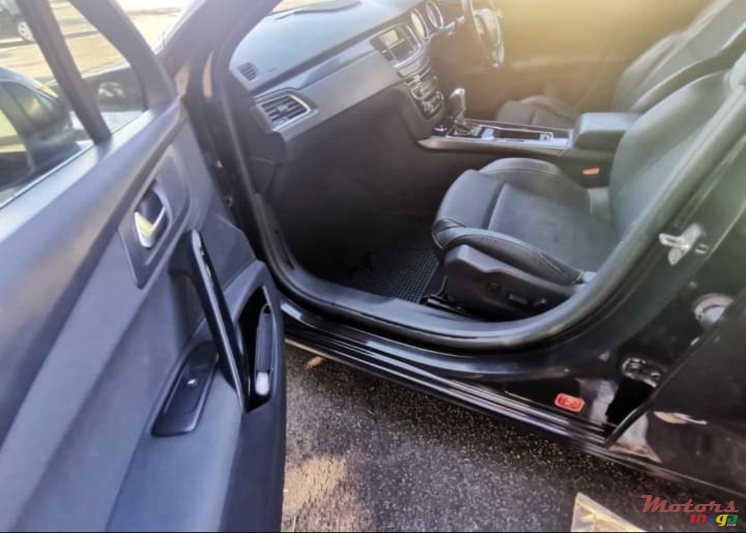 2013' Peugeot 508 photo #2