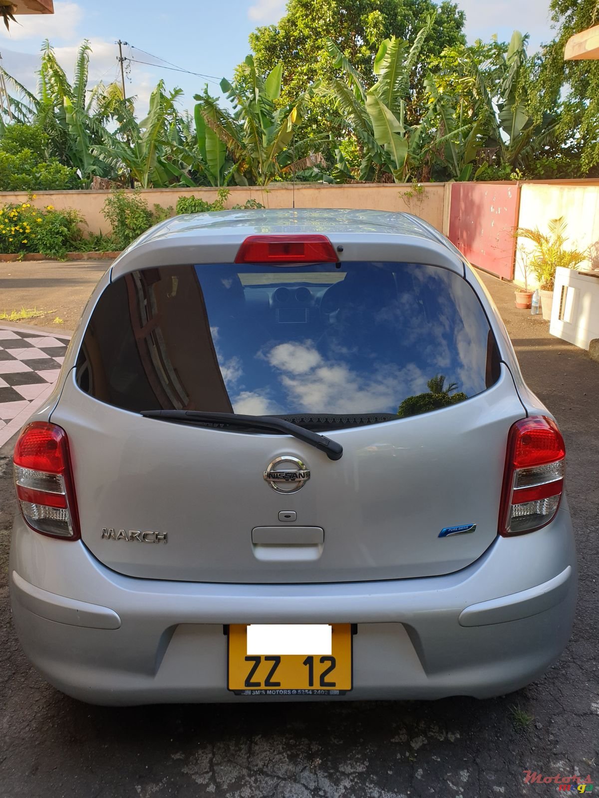 2012' Nissan March photo #2