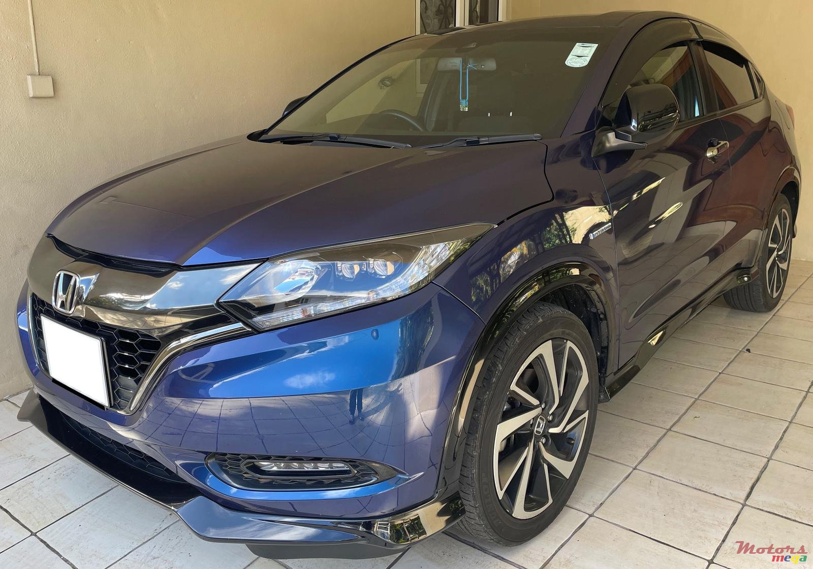 2017' Honda Vezel RS Sensing Hybrid photo #2