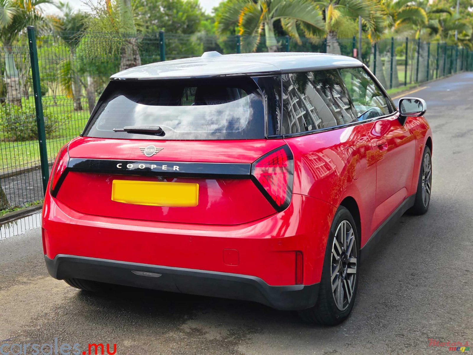 2025' MINI Cooper SE 135kW photo #4