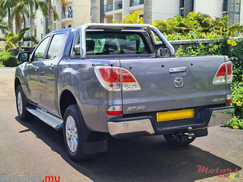 2015' Mazda BT-50 3.2 4x4 photo #3