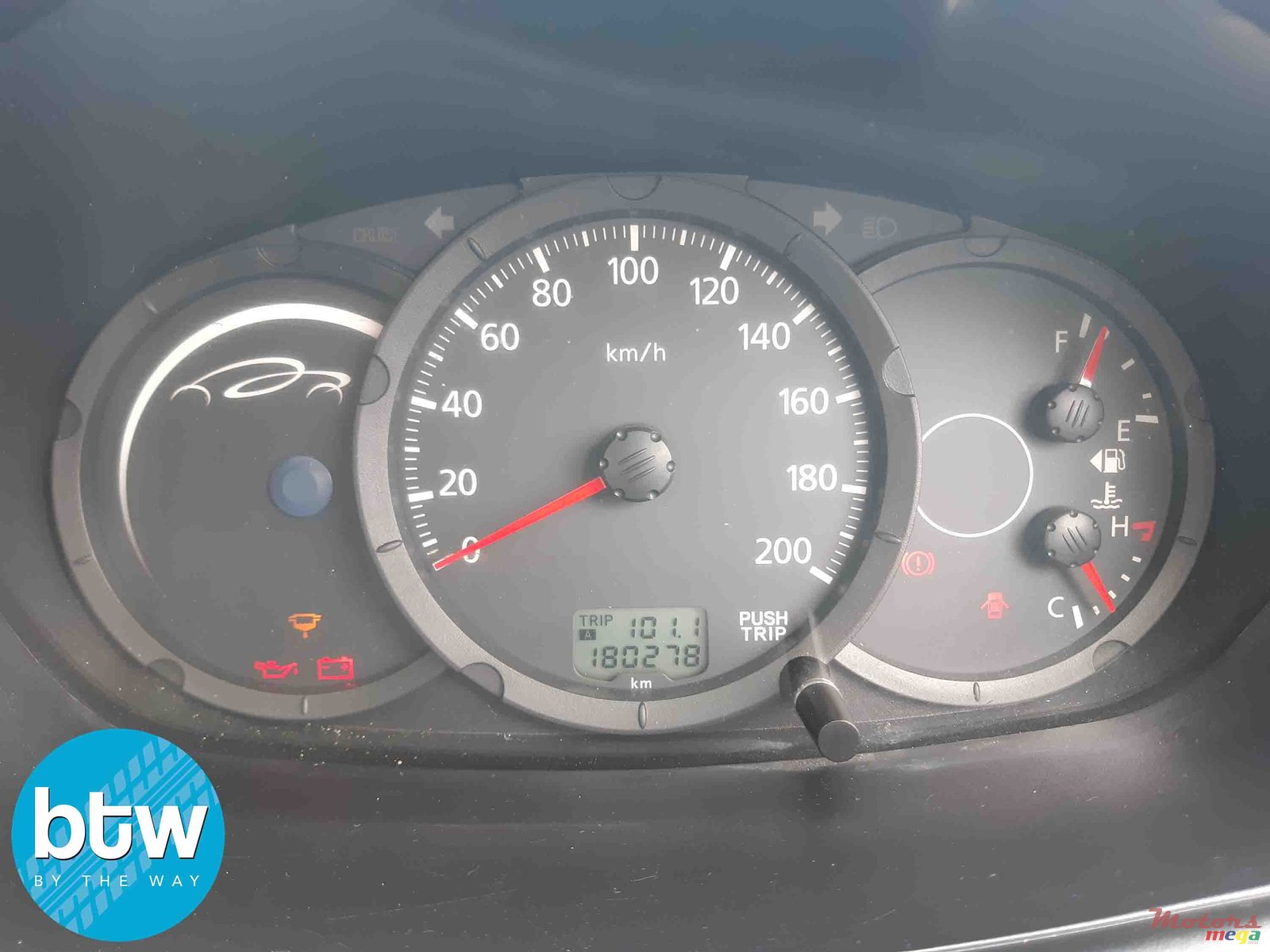 2014' Mitsubishi L 200 4X2 photo #7