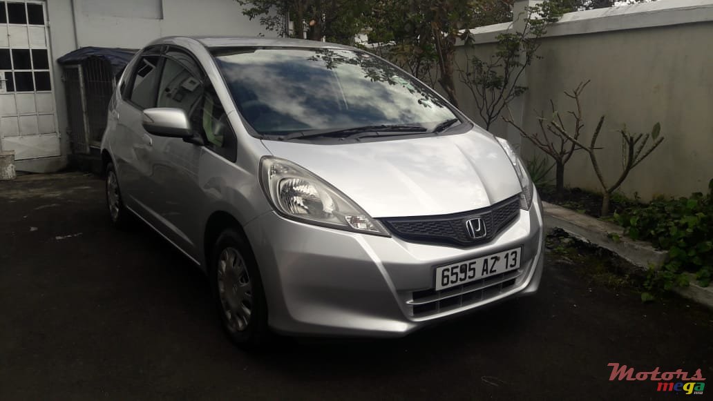 2013' Honda Fit photo #1