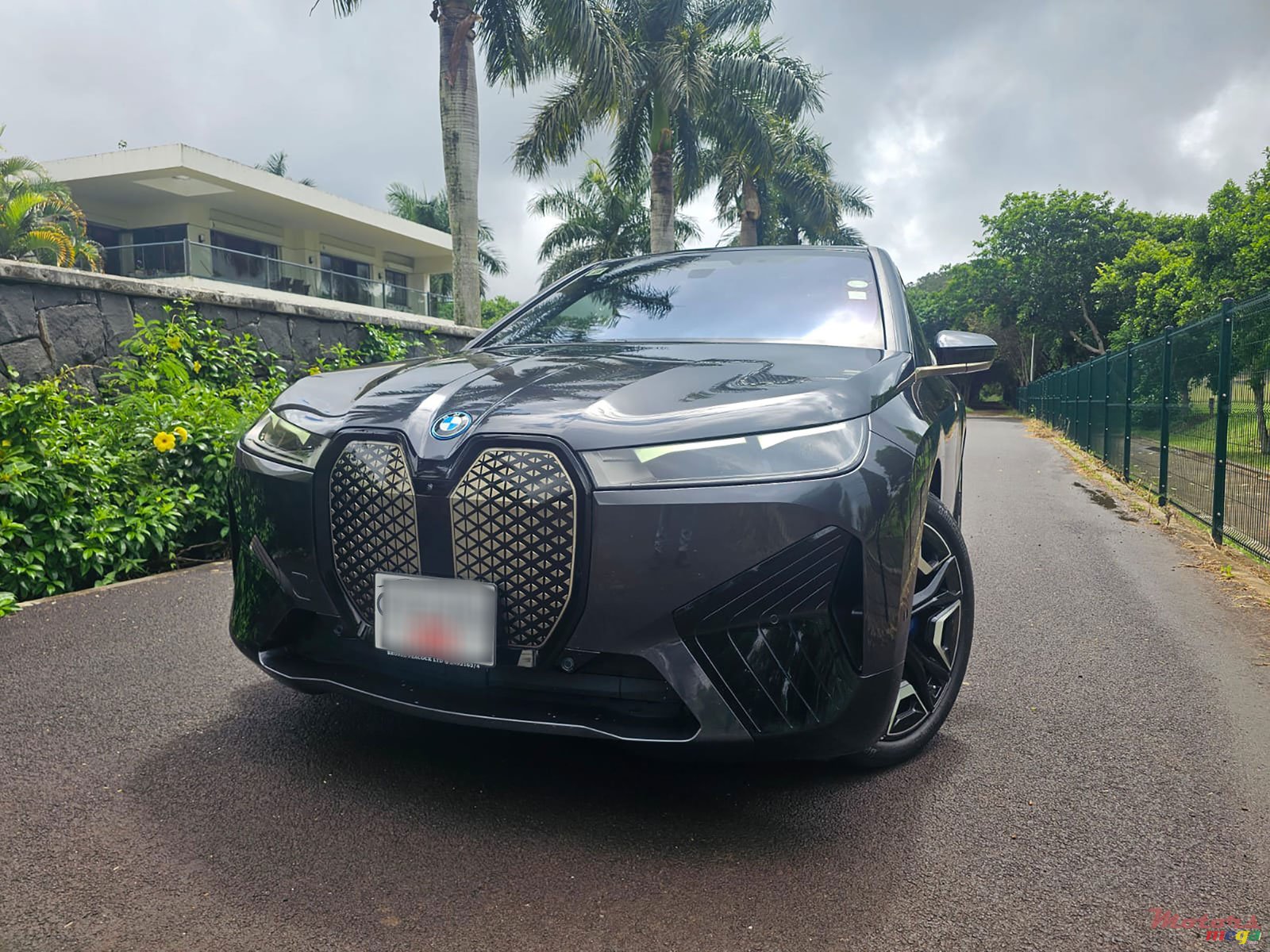 2022' BMW iX XDrive 40 MSport Edition 240Kw photo #1