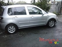 2004' Mazda 2 photo #3