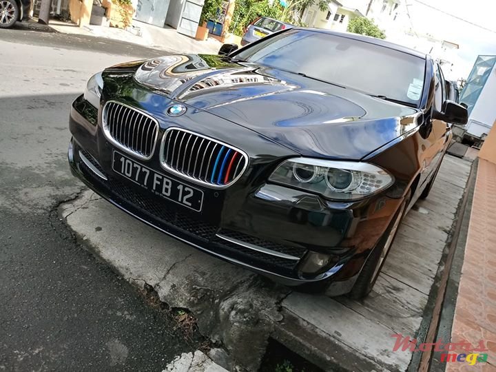 2012' BMW 5 Series dorigine photo #1