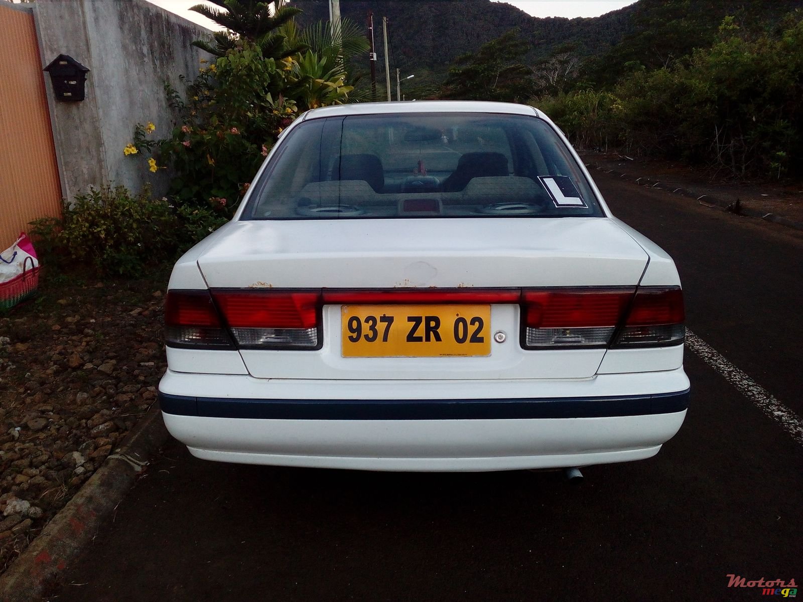 2002' Nissan Sunny photo #6