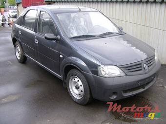 2010' Renault Logan photo #3