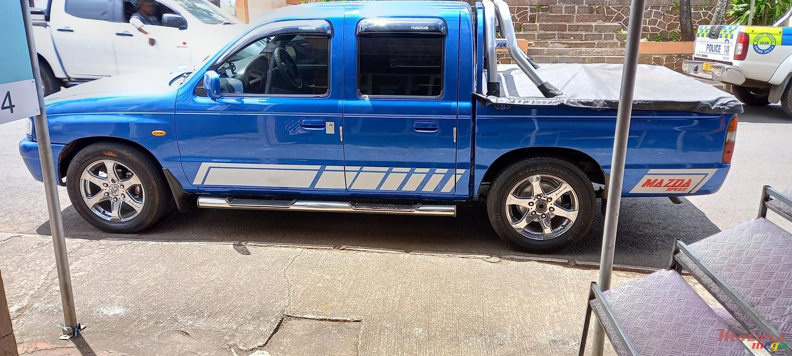 1999' Mazda B250 photo #1