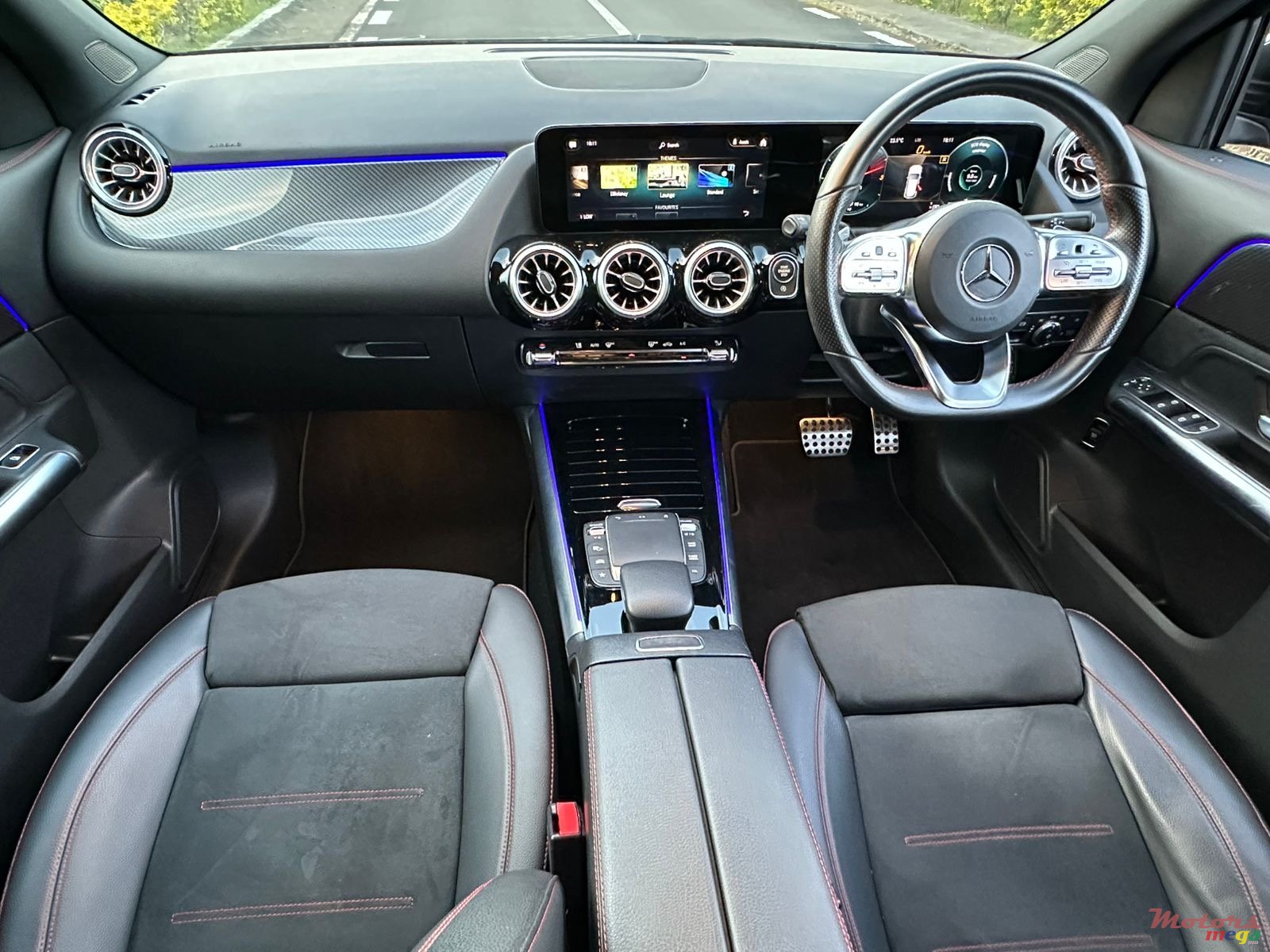 2022' Mercedes-Benz GLA200 photo #6