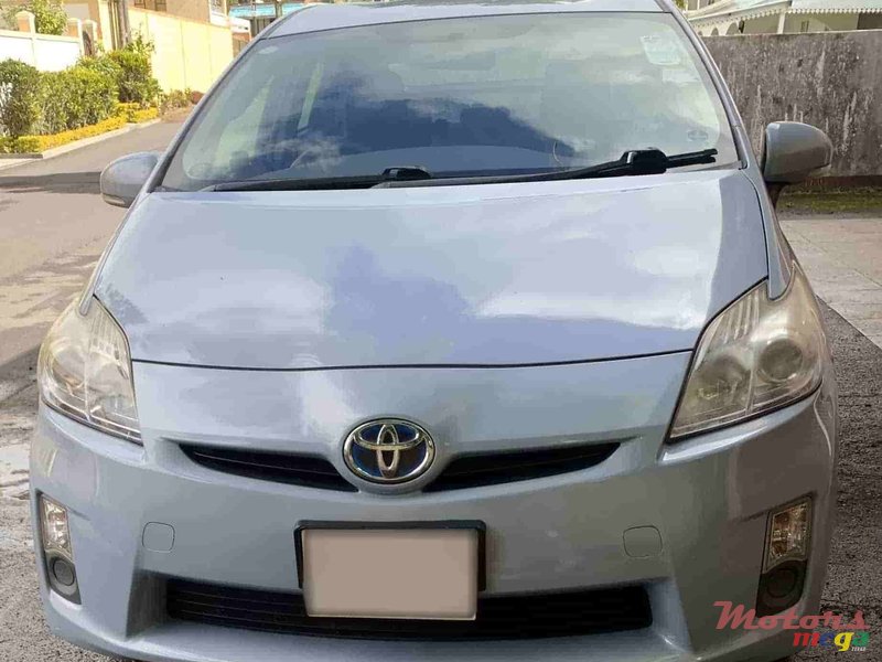 2011' Toyota Prius photo #1
