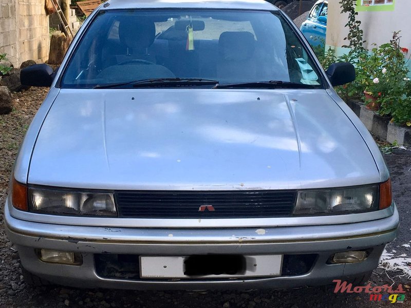 1990' Mitsubishi Lancer photo #1