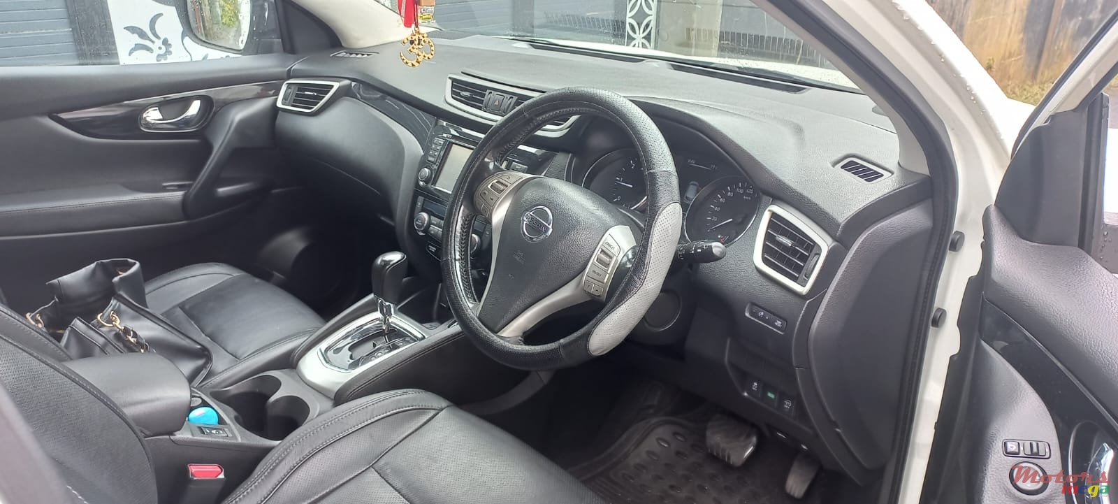2015' Nissan Qashqai photo #3
