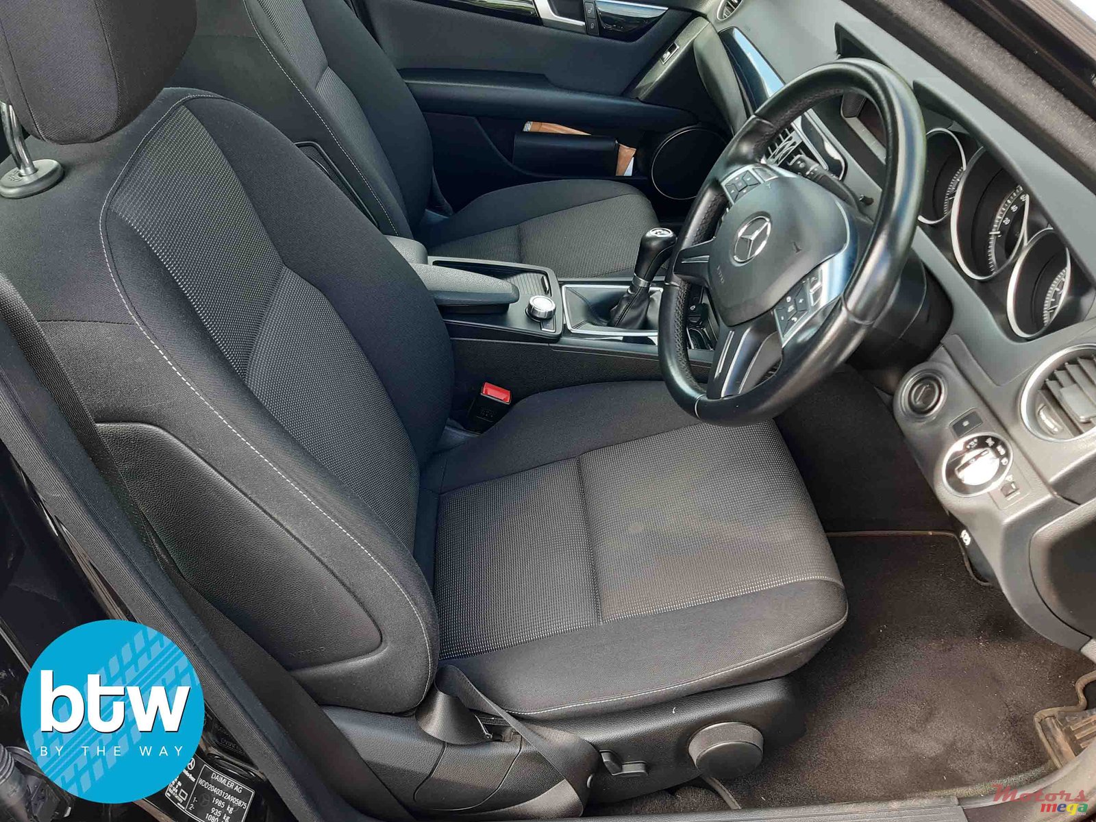 2014' Mercedes-Benz C-Class 180 photo #5