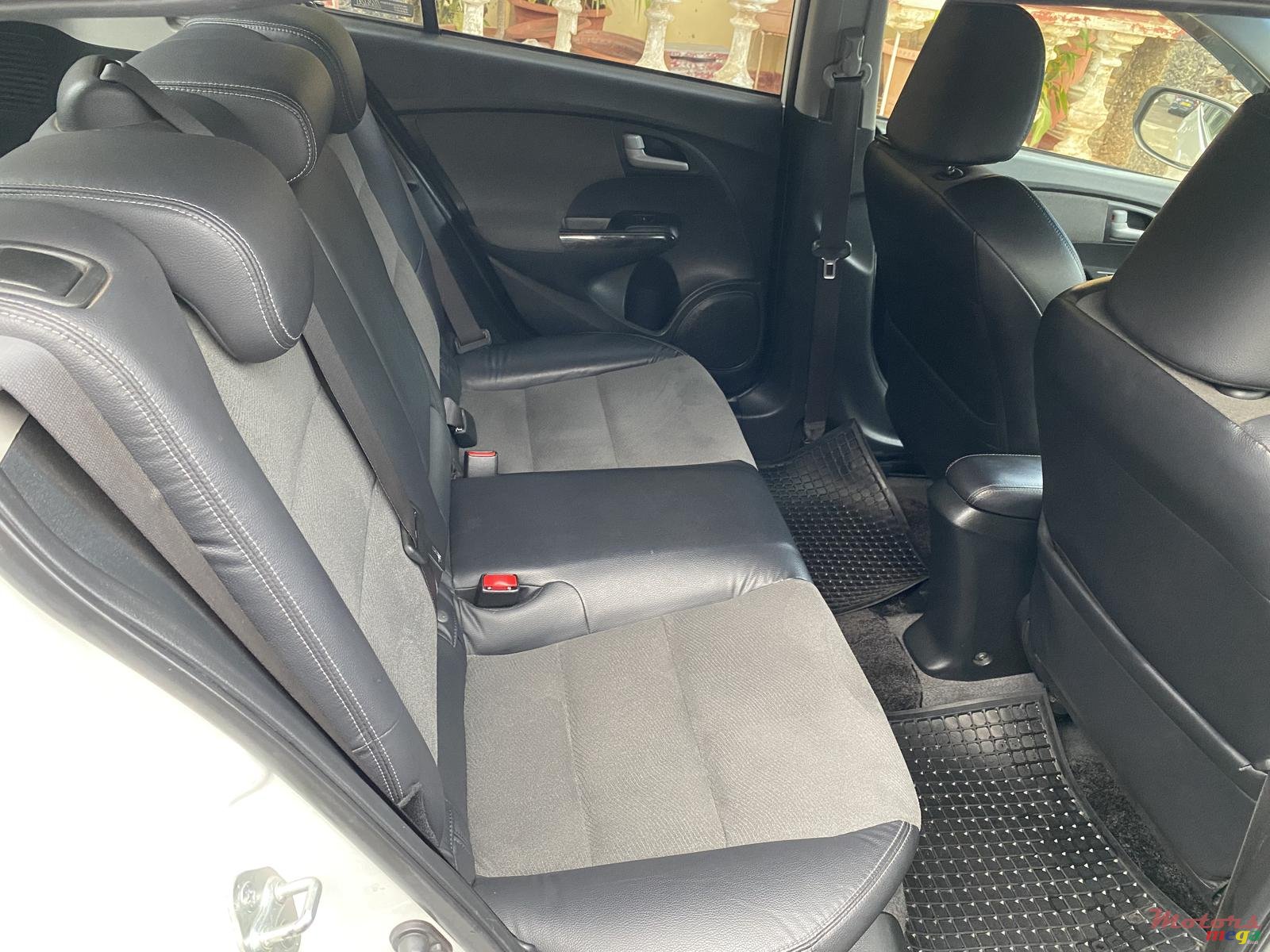 2012' Honda Insight RS Exclusive photo #5