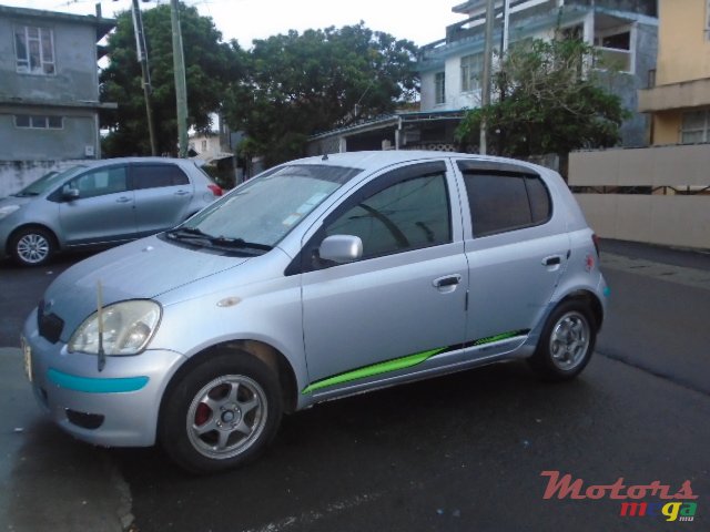 2002' Toyota Vitz no photo #1